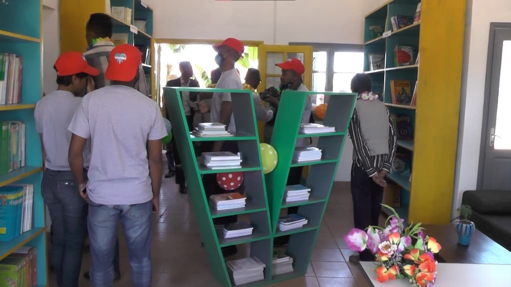 Inside the Vahombey library in Bekitro